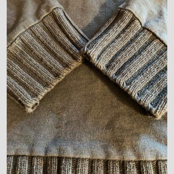 WESC Vintage Women’s 1/4 Zip Hoodie, Charcoal, size L - Picture 5 of 9